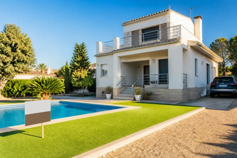 Oferta en El Llano: casa unifamiliar a la venta en Molina de Segura con piscina y dos viviendas