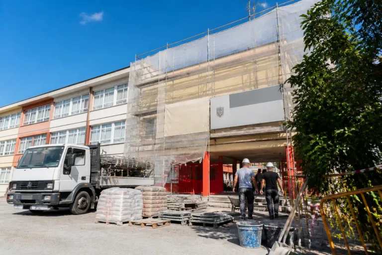 Once centros de A Mariña afrontan obras este verano dentro del plan de la Xunta