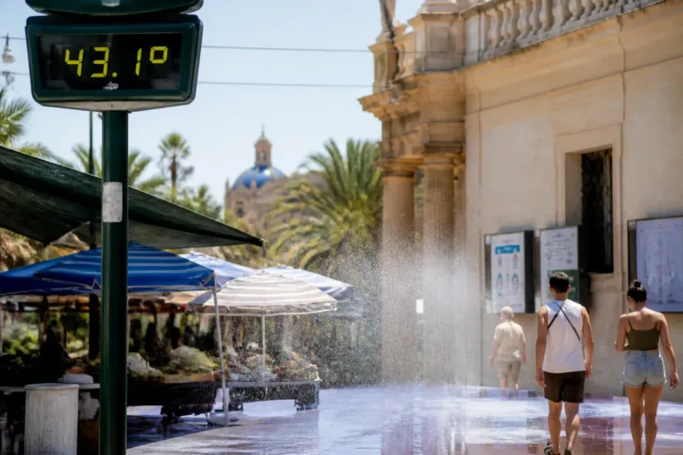 Orihuela registra 43,1 ºC y vive el día más caluroso del año