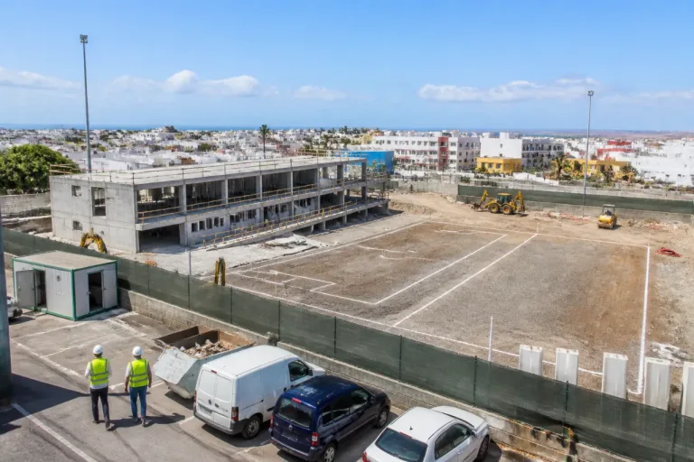 Santa Lucía de Tirajana licita la rehabilitación del campo de fútbol 7 de Balos con nuevo edificio de apoyo