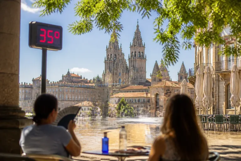 Santiago de Compostela en alerta amarilla por altas temperaturas: previsión para los próximos días