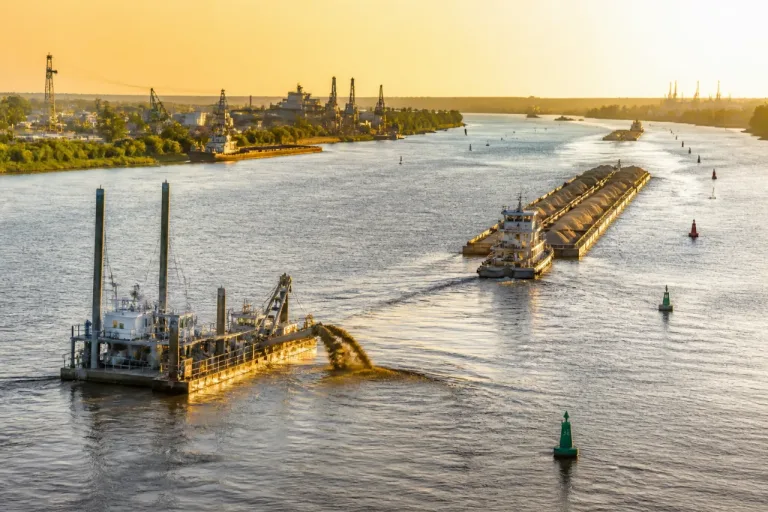 Jan De Nul seguirá 25 años a cargo de la Hidrovía Paraguay-Paraná, columna del comercio regional