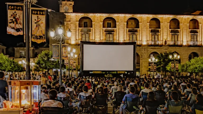 Talavera de la Reina programa el Cine de Verano 2026 en la Plaza del Pan