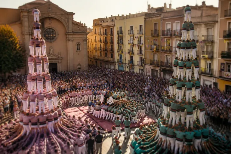 Terrassa vive una Diada de alto nivel con nueve pisos visitantes y un tropiezo local