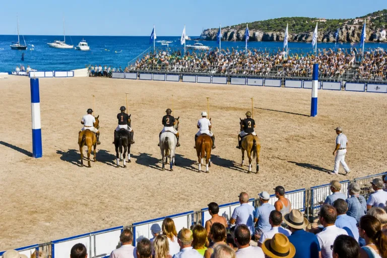 Torrent y la provincia siguen el Beach Polo de Port des Torrent en Ibiza