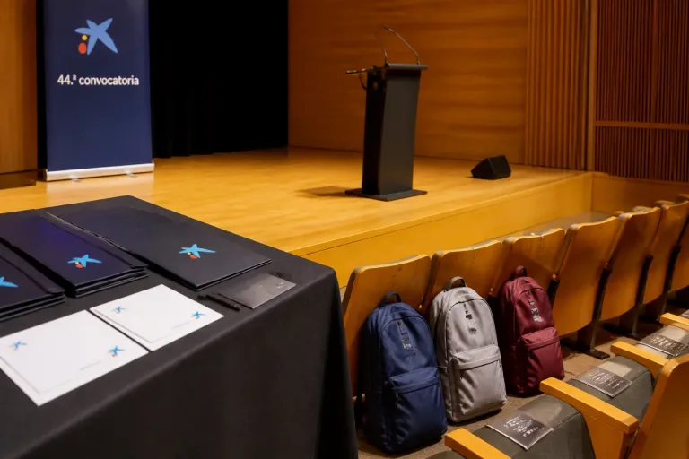 Tres estudiantes de Tarragona consiguen una de las 100 becas de excelencia de la Fundació "la Caixa"