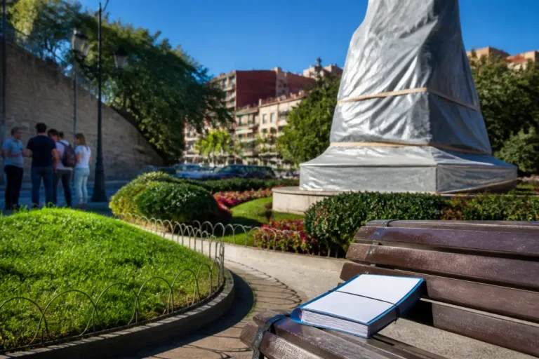 Vecinos piden retirar la estatua del Che en Badalona y abren un debate político local