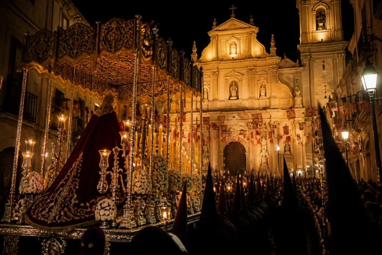 Vélez-Málaga prepara una salida extraordinaria el 19 de junio por el 75º aniversario de la Virgen de las Angustias