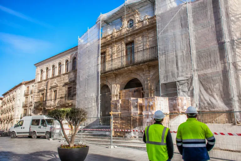 Zamora prepara el Ayuntamiento viejo para acoger el Museo Baltasar Lobo este verano